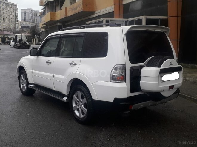 Mitsubishi Pajero 2008, 218,000 km - 3.0 l - Bakı