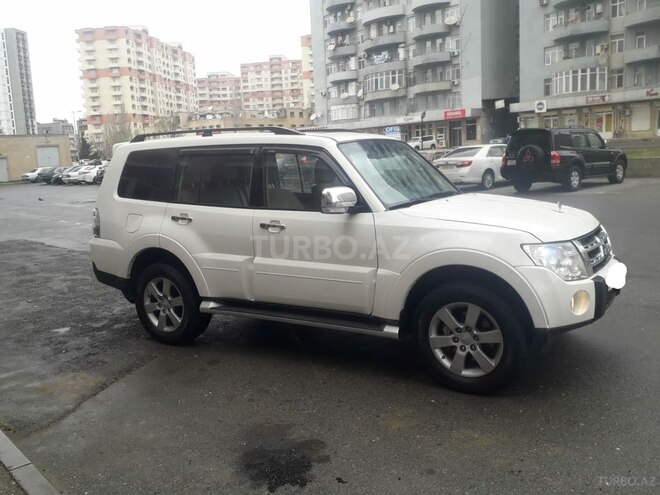 Mitsubishi Pajero 2008, 218,000 km - 3.0 l - Bakı