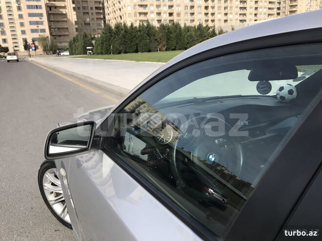 BMW 525 2005, 117,000 km - 2.5 l - Bakı
