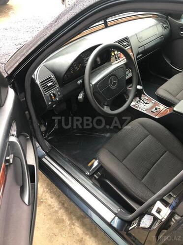 Mercedes C 240 1997, 117,000 km - 2.4 л - Bakı