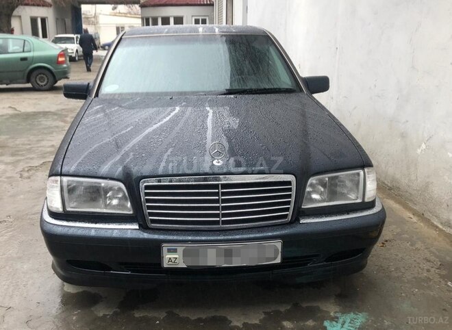 Mercedes C 240 1997, 117,000 km - 2.4 л - Bakı