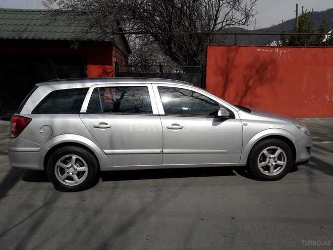 Opel Astra 2007, 171,000 km - 1.6 л - Qax