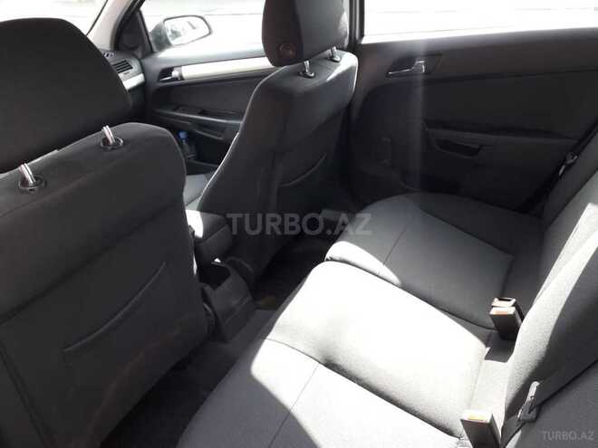 Opel Astra 2007, 171,000 km - 1.6 л - Qax