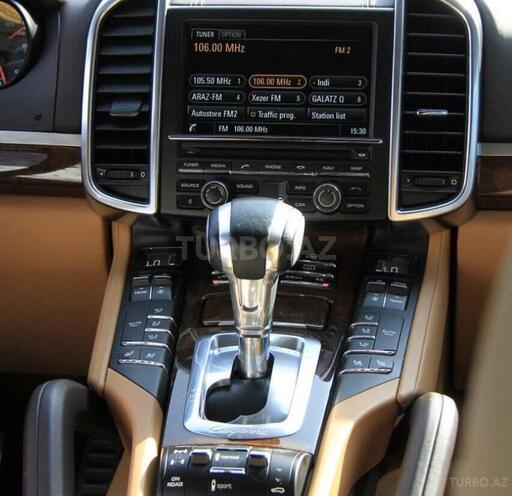 Porsche Cayenne Turbo 2011, 98,000 km - 4.8 л - Bakı