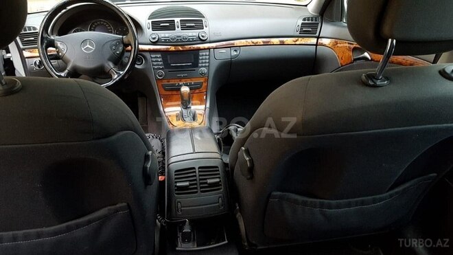 Mercedes E 270 2004, 300,000 km - 2.7 л - Bakı