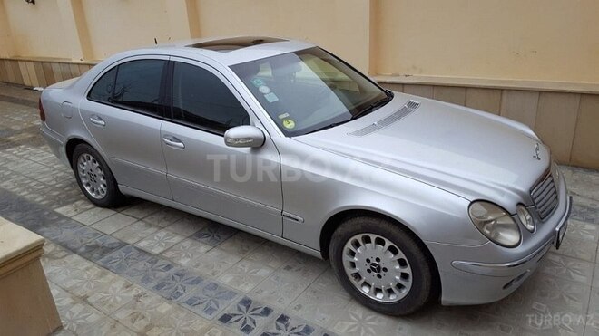 Mercedes E 270 2004, 300,000 km - 2.7 л - Bakı