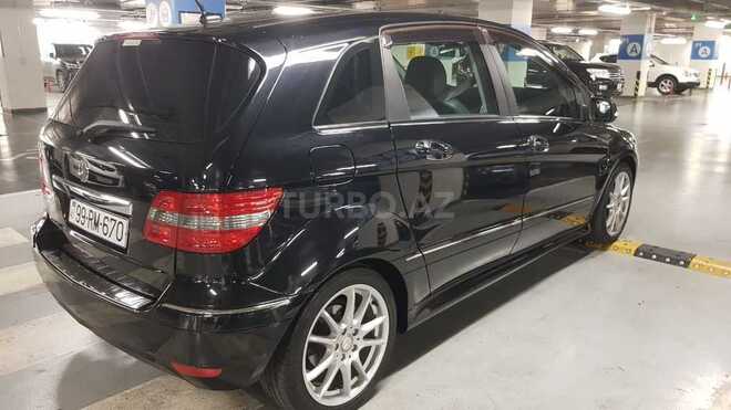 Mercedes B 180 2010, 95,000 km - 1.7 l - Bakı