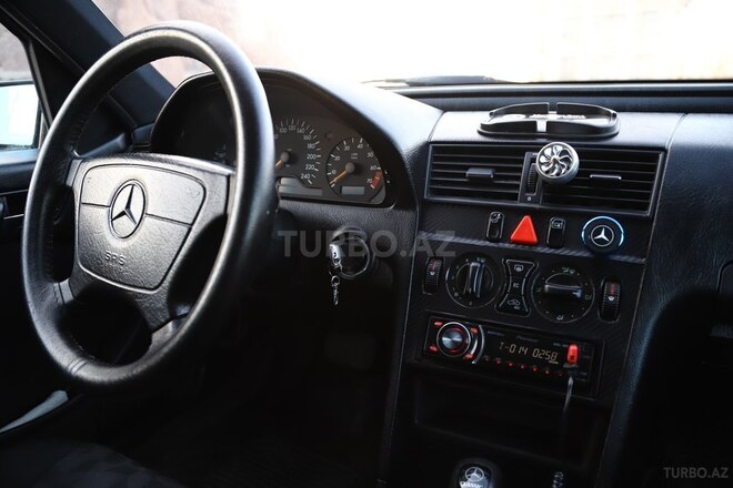 Mercedes C 180 1998, 440,000 km - 1.8 l - Xaçmaz