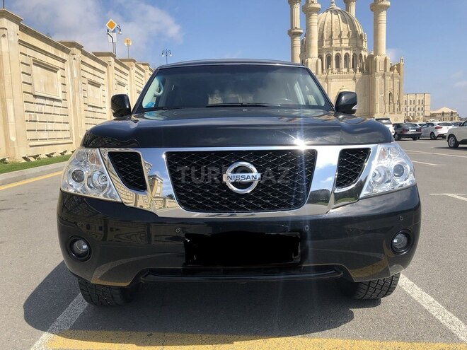 Nissan Patrol 2011, 125,000 km - 5.6 l - Bakı