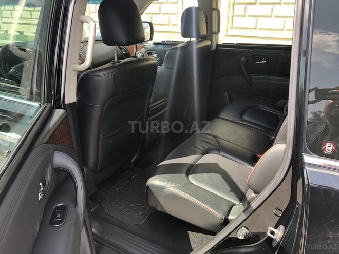 Nissan Patrol 2011, 125,000 km - 5.6 l - Bakı