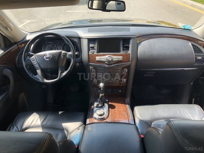 Nissan Patrol 2011, 125,000 km - 5.6 l - Bakı