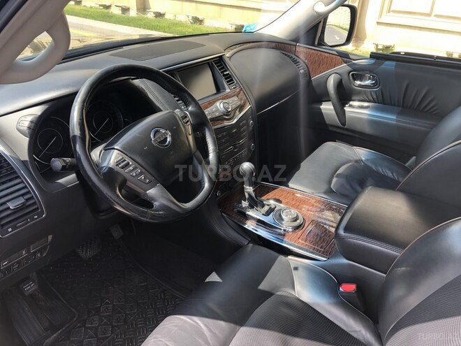 Nissan Patrol 2011, 125,000 km - 5.6 l - Bakı