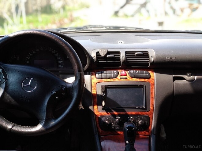 Mercedes C 220 2001, 300,000 km - 2.2 l - Bakı