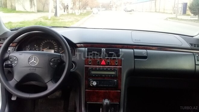 Mercedes E 270 2000, 345,000 km - 2.7 l - Bakı