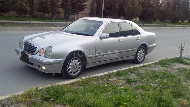 Mercedes E 270 2000, 345,000 km - 2.7 l - Bakı