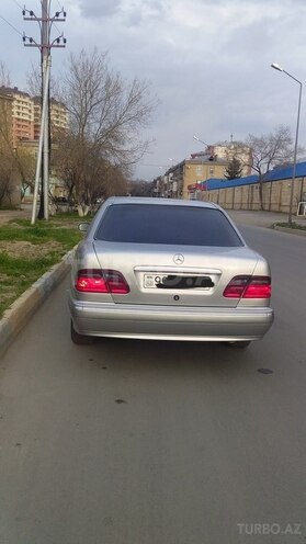Mercedes E 270 2000, 345,000 km - 2.7 l - Bakı