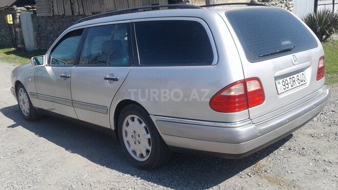 Mercedes E 240 1998, 304,000 km - 2.4 l - Zaqatala