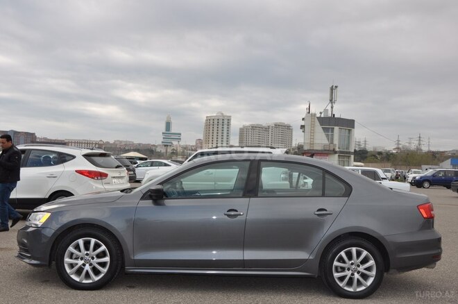 Volkswagen Jetta 2015, 83,000 km - 1.8 л - Bakı
