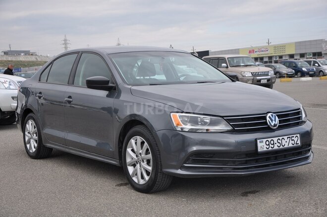 Volkswagen Jetta 2015, 83,000 km - 1.8 л - Bakı