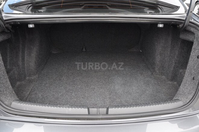 Volkswagen Jetta 2015, 83,000 km - 1.8 л - Bakı