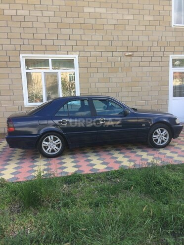 Mercedes C 220 1999, 258,000 km - 2.2 l - Balakən