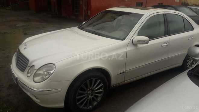 Mercedes E 240 2003, 295,000 km - 2.6 l - Bakı