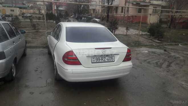 Mercedes E 240 2003, 295,000 km - 2.6 l - Bakı