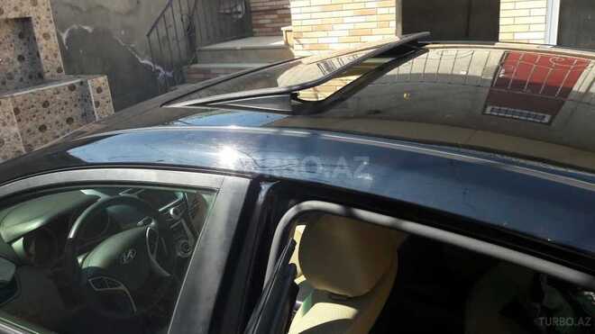 Hyundai Elantra 2011, 106,000 km - 1.8 l - Bakı