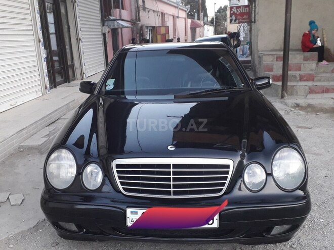 Mercedes E 220 2001, 295,000 km - 2.2 л - Bakı