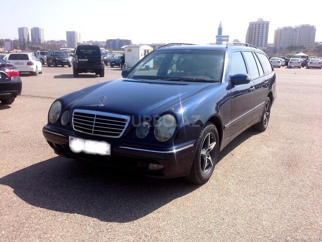 Mercedes E 220 2000, 222,000 km - 2.2 л - Bakı