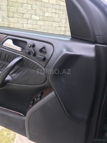 Mercedes C 240 2001, 205,000 km - 2.6 l - Bakı
