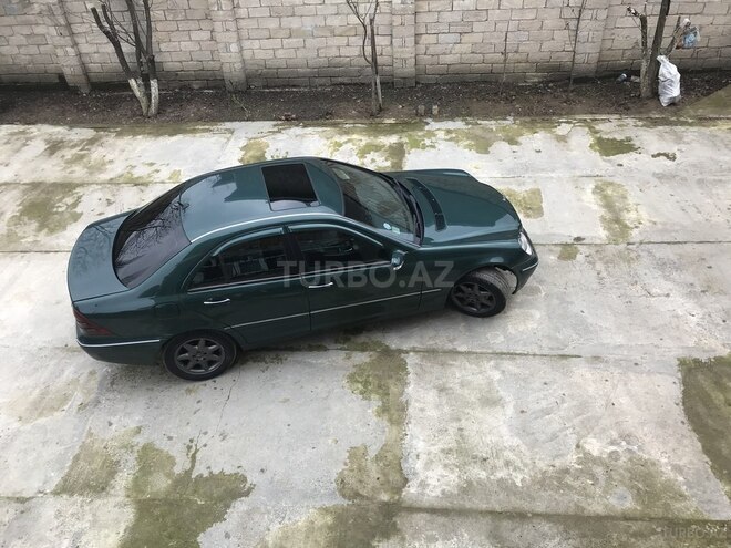 Mercedes C 240 2001, 205,000 km - 2.6 l - Bakı