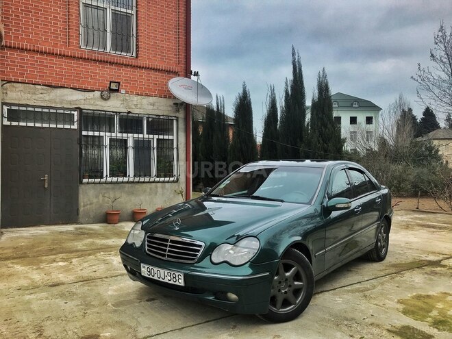 Mercedes C 240 2001, 205,000 km - 2.6 l - Bakı