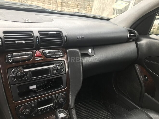 Mercedes C 240 2001, 205,000 km - 2.6 л - Bakı