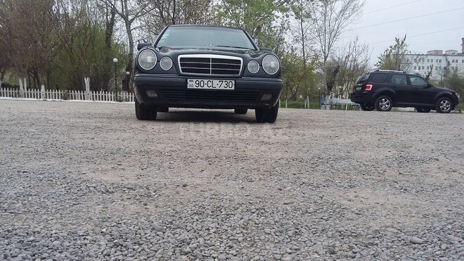 Mercedes E 230 1997, 352,650 km - 2.3 l - Kürdəmir
