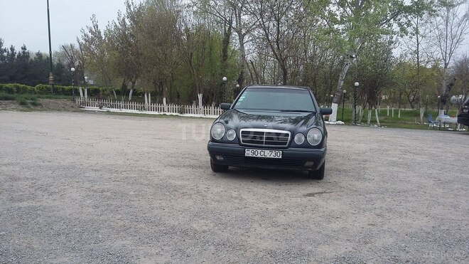 Mercedes E 230 1997, 352,650 km - 2.3 l - Kürdəmir