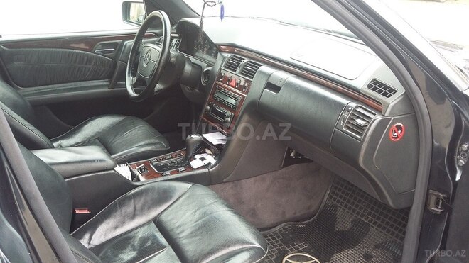 Mercedes E 230 1997, 352,650 km - 2.3 l - Kürdəmir