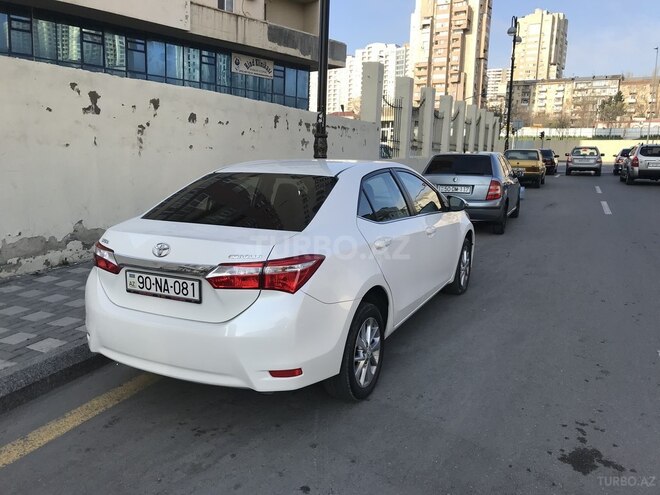 Toyota Corolla 2015, 83,600 km - 1.6 l - Bakı