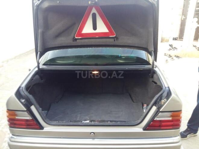 Mercedes E 230 1991, 136,744 km - 2.3 л - Bakı
