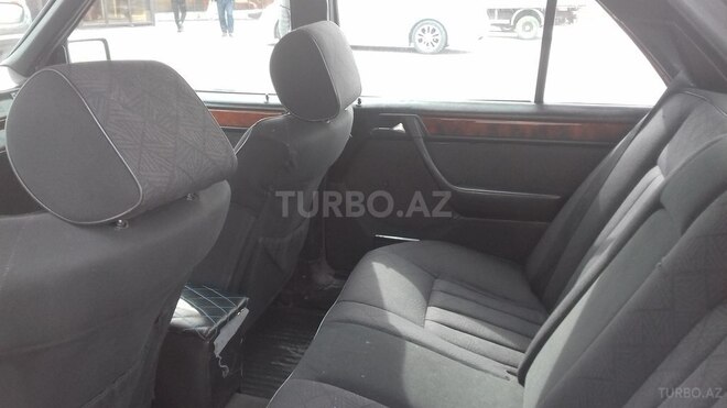 Mercedes E 220 1994, 395,851 km - 2.2 l - Bakı