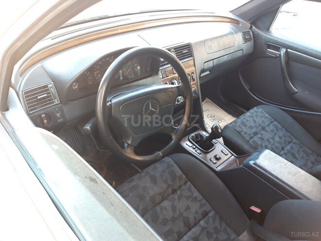 Mercedes C 180 1995, 215,600 km - 1.8 l - Sumqayıt