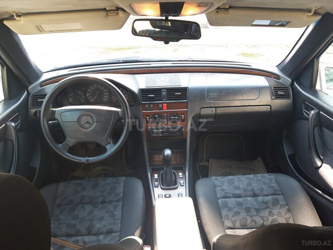 Mercedes C 180 1995, 215,600 km - 1.8 l - Sumqayıt