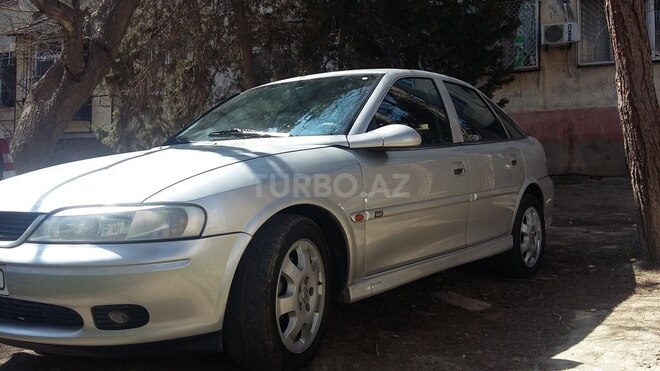 Opel Vectra 1999, 290,000 km - 2.0 l - Bakı