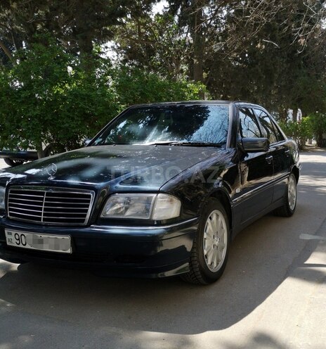 Mercedes C 240 1997, 117,000 km - 2.4 л - Bakı