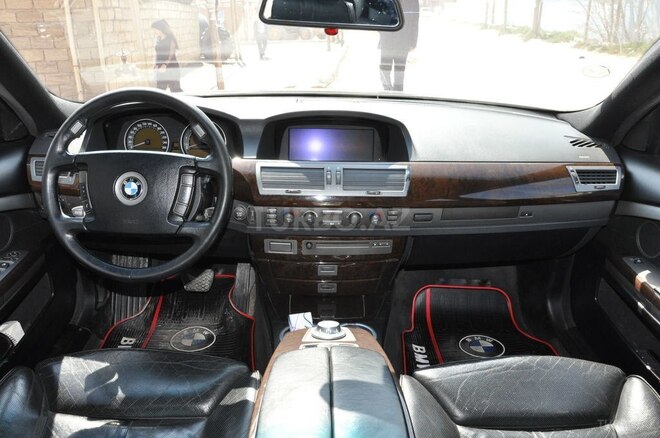 BMW 745 2002, 220,000 km - 3.6 l - Bakı