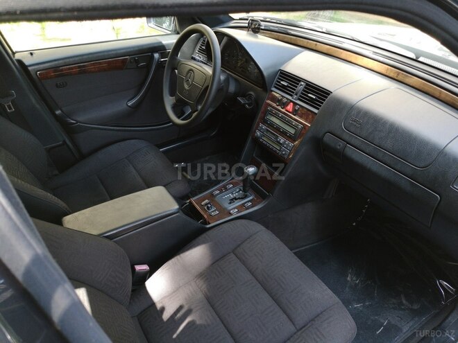 Mercedes C 240 1997, 117,000 km - 2.4 л - Bakı