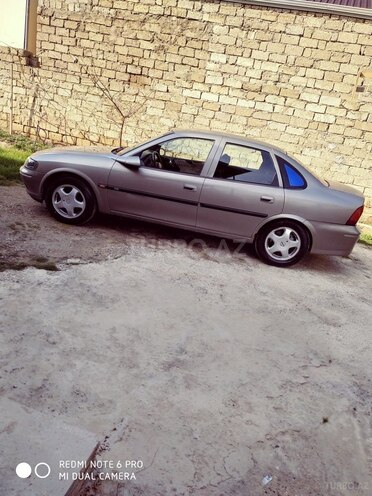 Opel Vectra 1996, 320,000 km - 1.6 l - Bakı