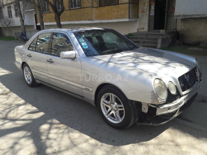 Mercedes E 240 1998, 328,475 km - 2.4 л - Bakı