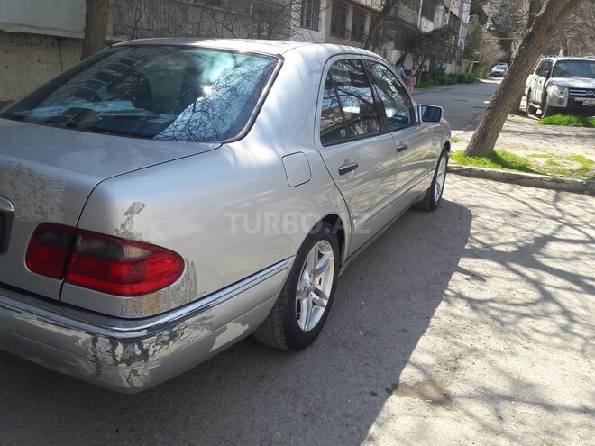 Mercedes E 240 1998, 328,475 km - 2.4 л - Bakı