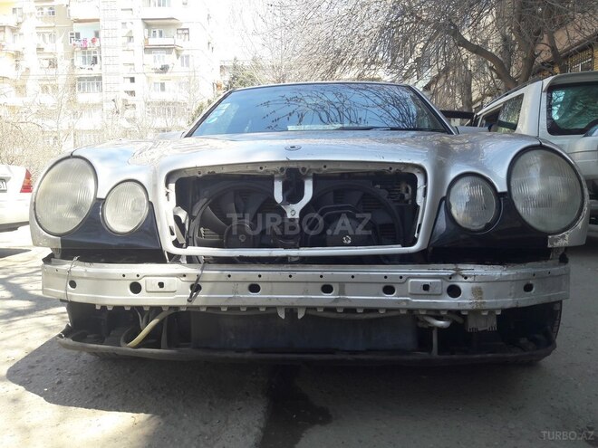 Mercedes E 240 1998, 328,475 km - 2.4 л - Bakı